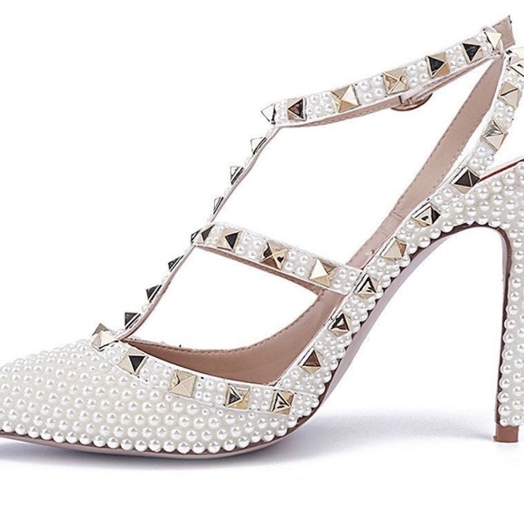 Pearl Heels - Picture 4 of 6